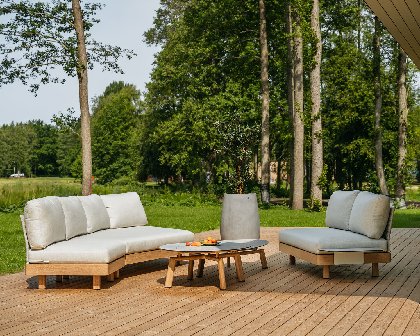 LOUNGE divvietīgs dīvāns