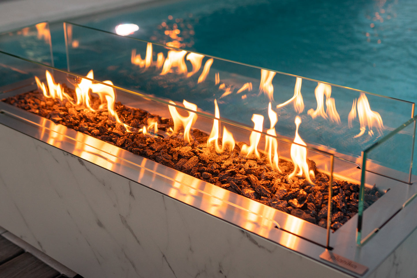 Planika Cabo Fireplace bioetanola terases sildītājs