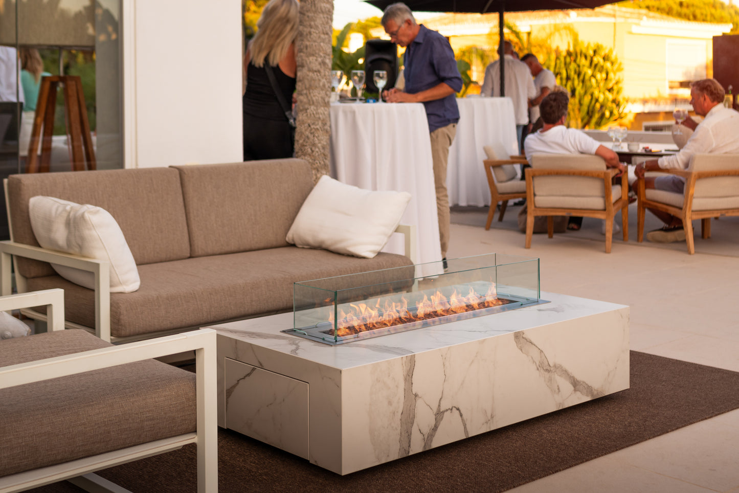 Planika Cabo Table bioetanola terases sildītājs